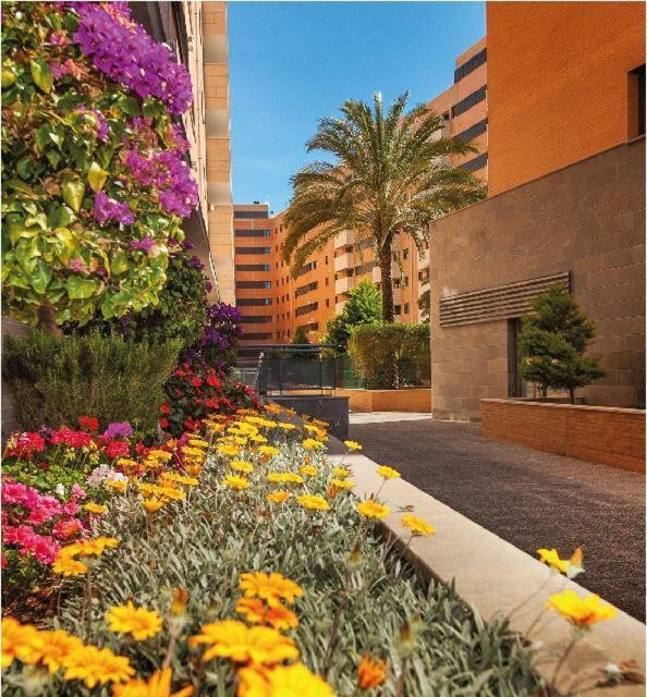 Keywise Perfect Location Next To Maria Zambrano Station, Central , Beach ,Pool And Free Parking Malaga Luaran gambar